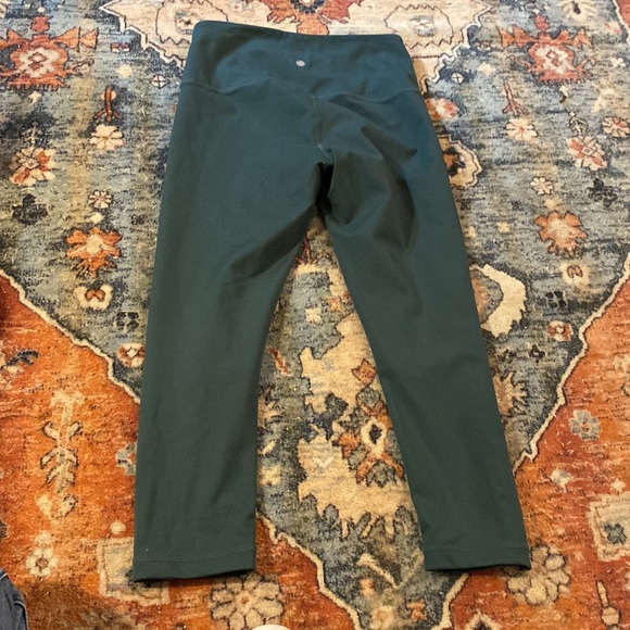 Yogalicious Teal Capris - Picture 3 of 3